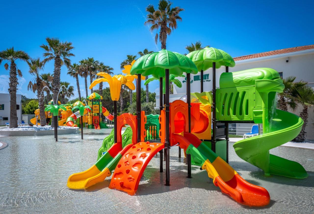 Holiday Family Village Porto SantʼElpidio Dış mekan fotoğraf