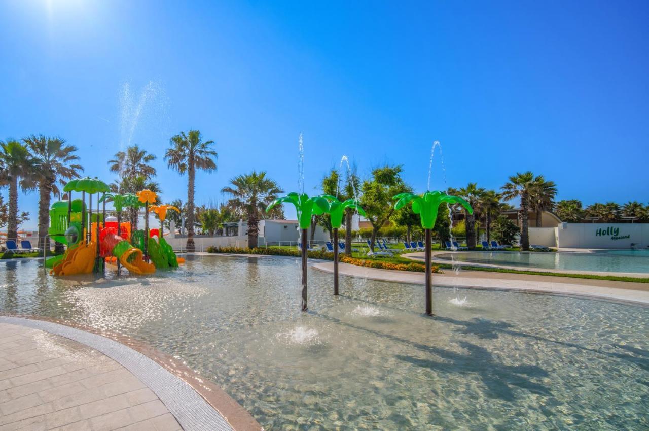 Holiday Family Village Porto SantʼElpidio Dış mekan fotoğraf