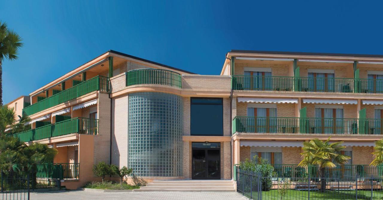 Holiday Family Village Porto SantʼElpidio Oda fotoğraf